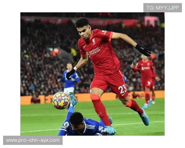 利物浦边路传切攻势链：前锋终结的致胜一击